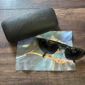Maui Jim KAHUNA MJ-162-02 Gunmetal Gray Frame with Polarized Gray Lens with Case